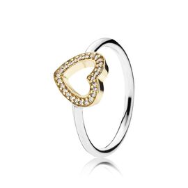 Серебряное кольцо с кристаллами Сердце Pandora