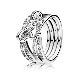 Серебряное кольцо женское с кристаллами Нежные чувства Pandora