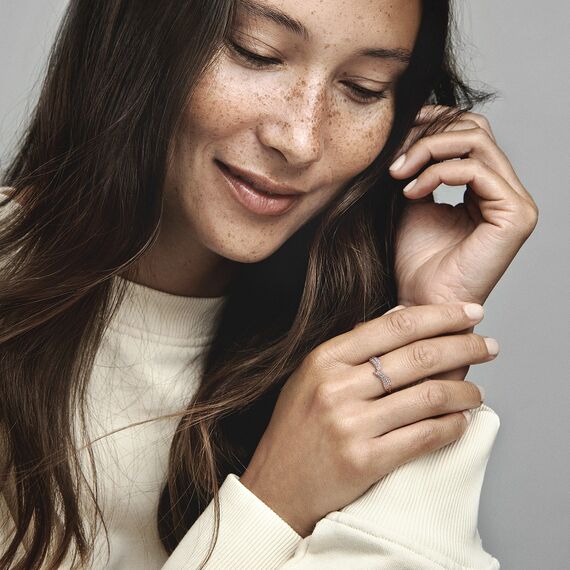 Женское кольцо с золотом и цирконием Сверкающие листья Pandora Moments, Размер (мм): 17,2, изображение 4