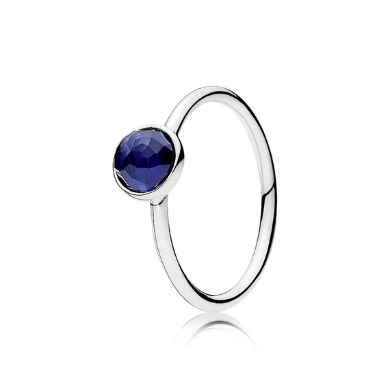 Серебряное кольцо с натуральным камнем Сапфировая капля Pandora