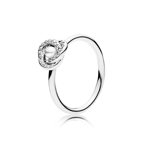 Серебряное кольцо с жемчугом и циркониями Любовные узы Pandora Moments