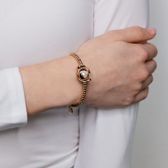 Золотой браслет женский с жемчужиной в центре UNOde50 Little moon, изображение 3