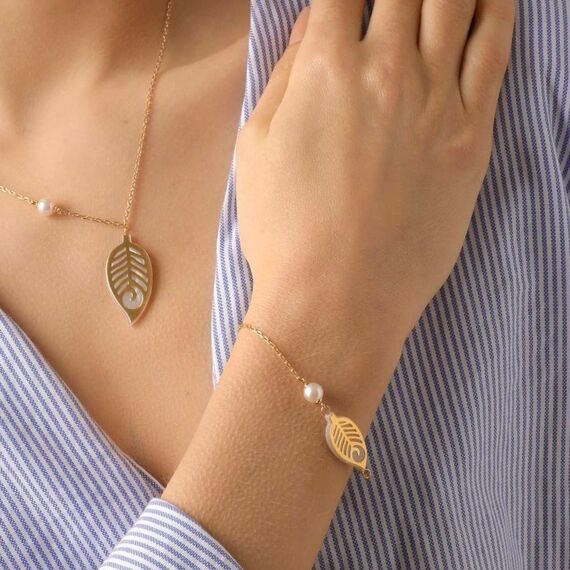 Золотой браслет с органическим жемчугом Majorica Defne, изображение 4