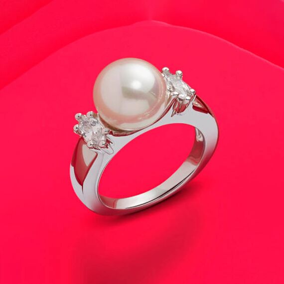 Серебряное кольцо с органические жемчугом и фианитами Majorica Timeless, Размер (мм): 16,5, изображение 2