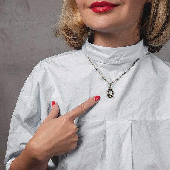 Золотая подвеска на цепочку Буква M малая UNOde50, изображение 6